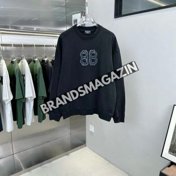 Свитшот Balenciaga BM46362900577