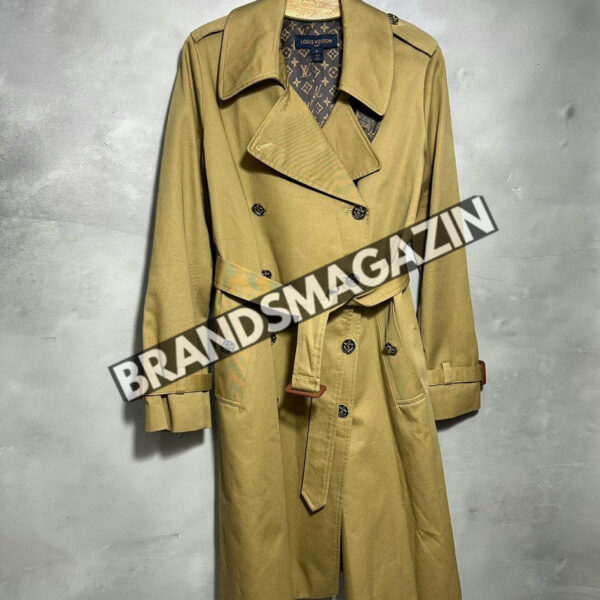 Плащ Louis Vuitton BM7529177