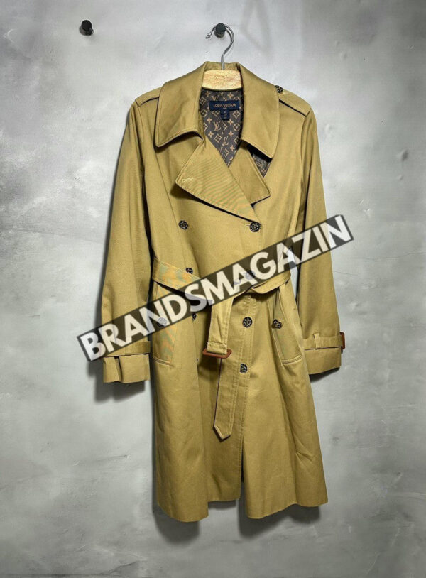 Плащ Louis Vuitton BM7529177