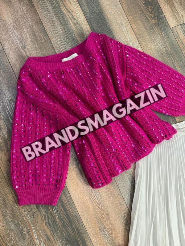 Свитер Valentino BM68674777 2