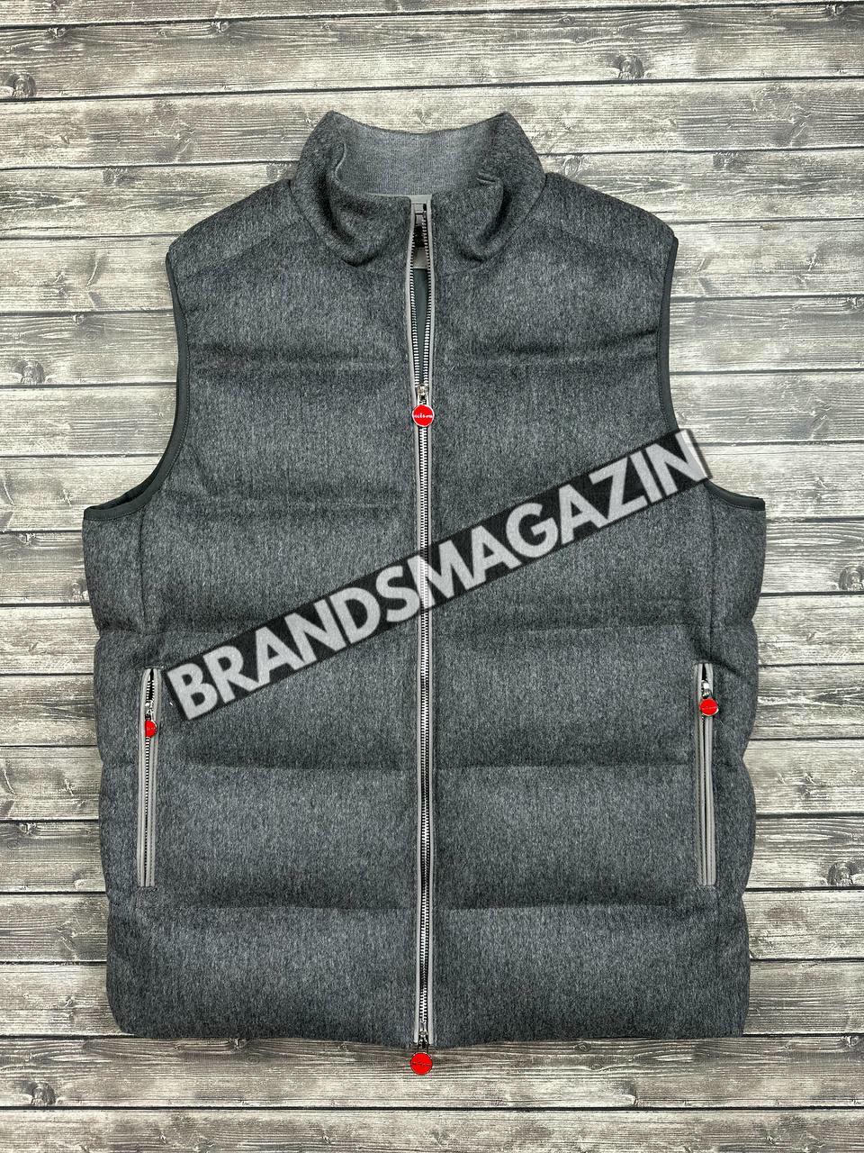 Безрукавка Kiton BM46352360377 Безрукавка Kiton BM46352360377