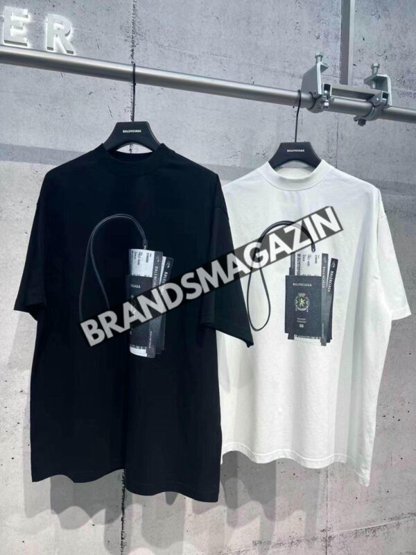 Футболка Balenciaga BM69902177