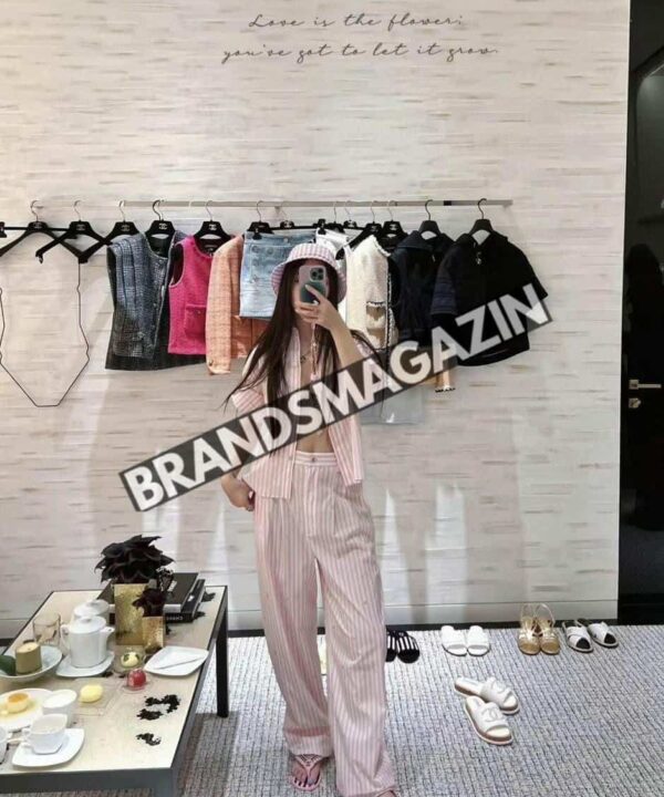 Брюки Chanel BM47015342677 Брюки Chanel BM47015342677