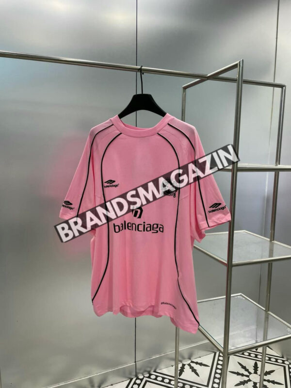 Футболка Balenciaga BM69237377