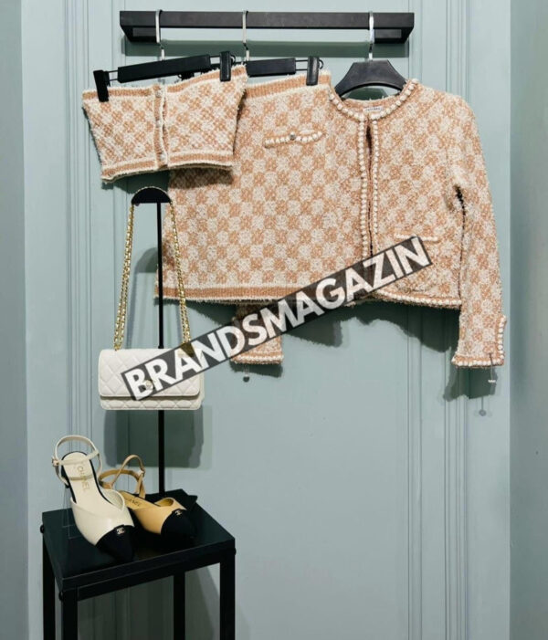 Топ Chanel BM69192477