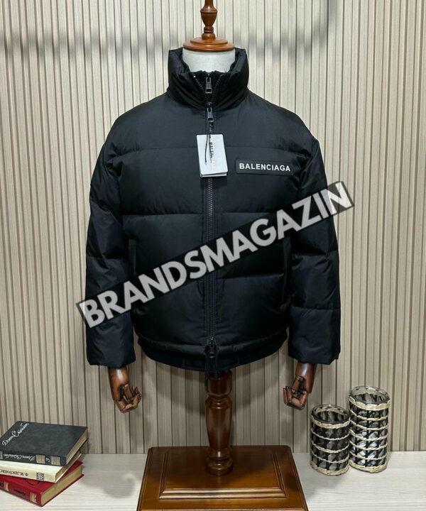 Пуховик Balenciaga BM47171199177 Пуховик Balenciaga BM47171199177
