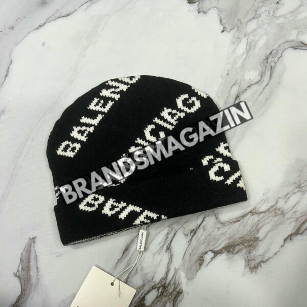 Шапка Balenciaga BM67802577