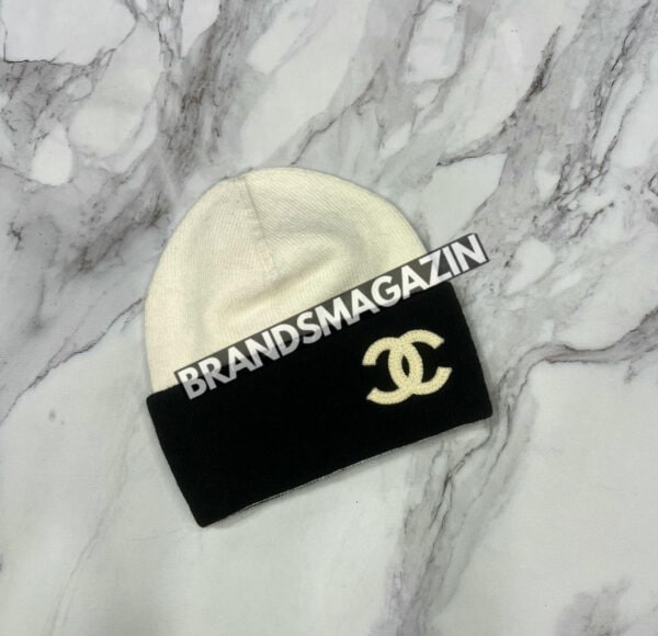 Шапка Chanel BM67802377