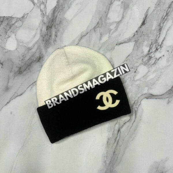 Шапка Chanel BM67802377