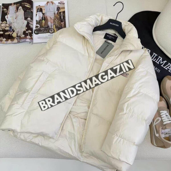 Пуховик Balenciaga BM46114567577