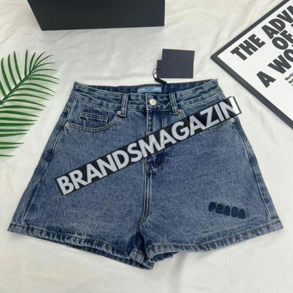 Шорты Prada BM70933477