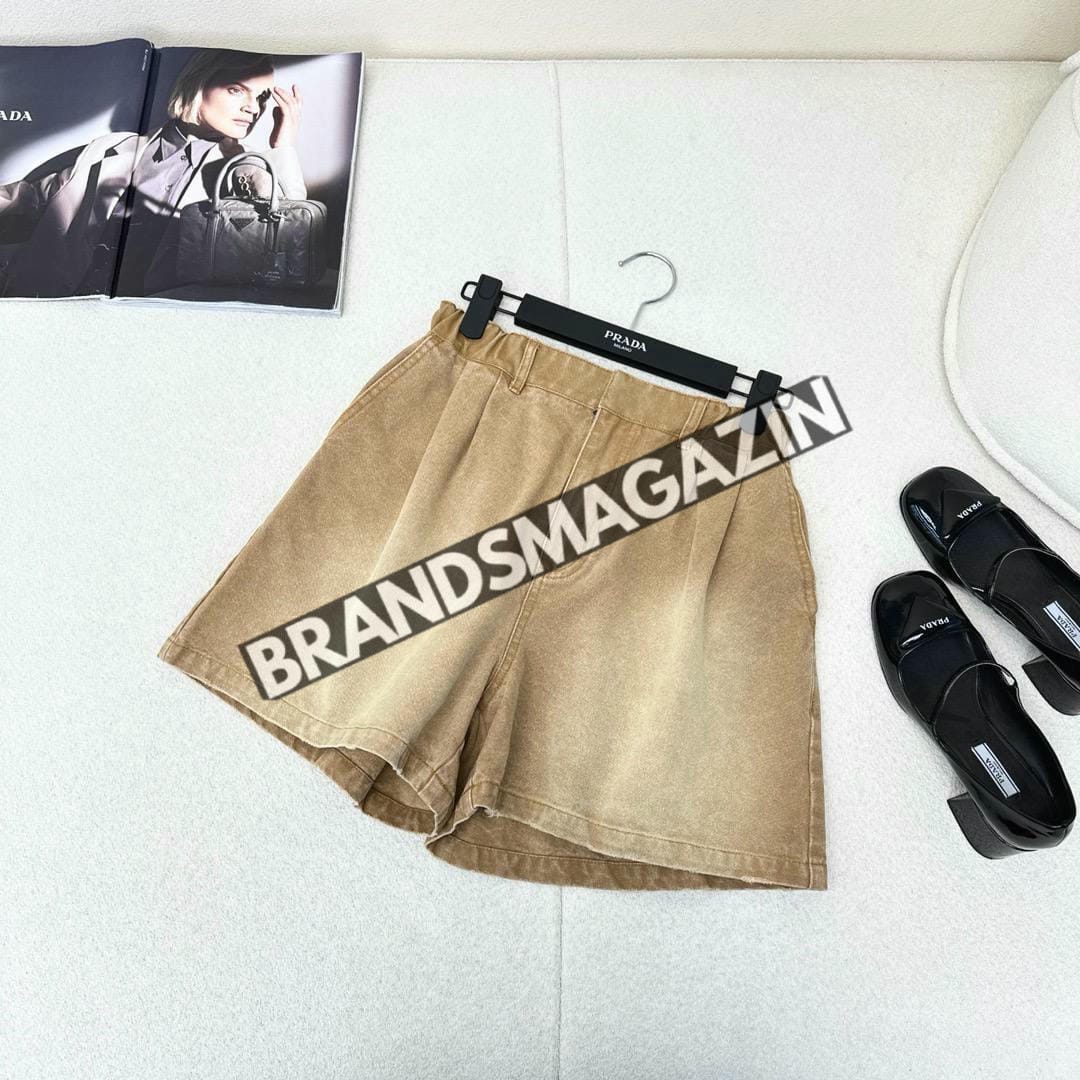 Шорты Prada BM71516377 Шорты Prada BM71516377