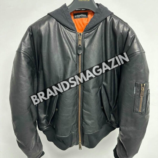 Кожаный бомбер Balenciaga BM46465758477