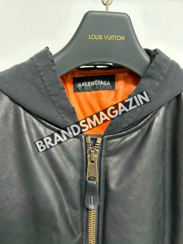 Кожаный бомбер Balenciaga BM46465758477 3