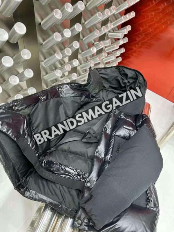 Пуховик Burberry BM45841490577 3