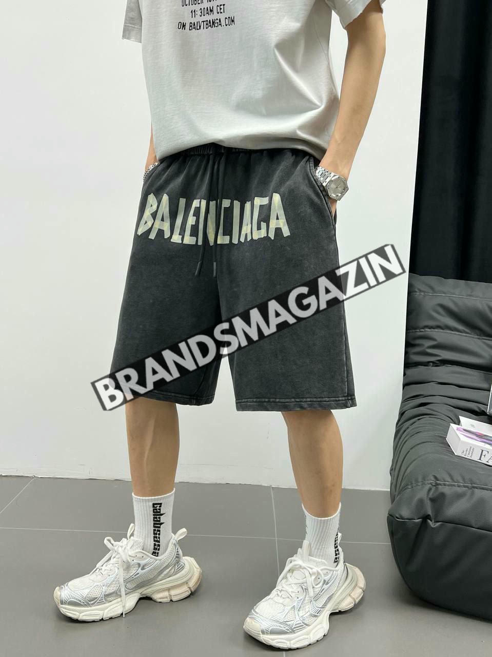 Шорты Balenciaga BM71334277 Шорты Balenciaga BM71334277