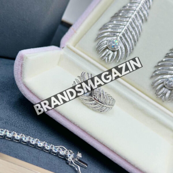 Кольцо Boucheron BM46355753477