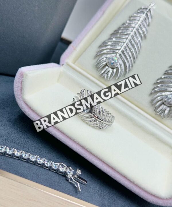 Кольцо Boucheron BM46355753477 Кольцо Boucheron BM46355753477