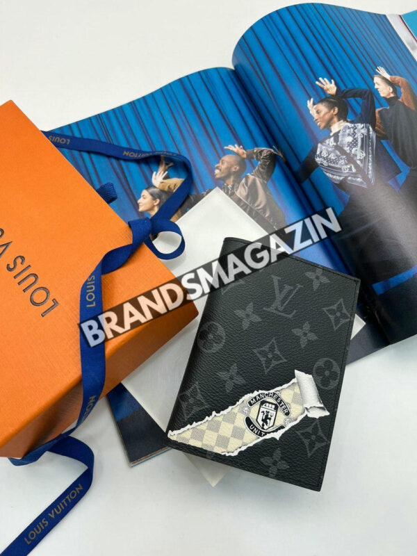 Обложка на паспорт Louis Vuitton BM46876923177