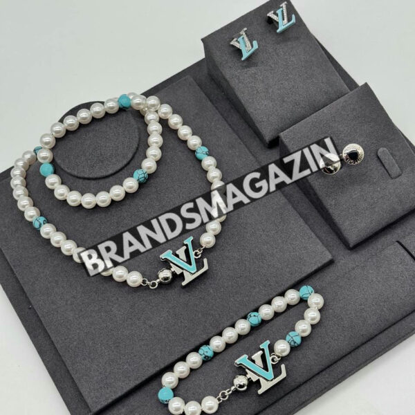 Колье Louis Vuitton BM46181672777