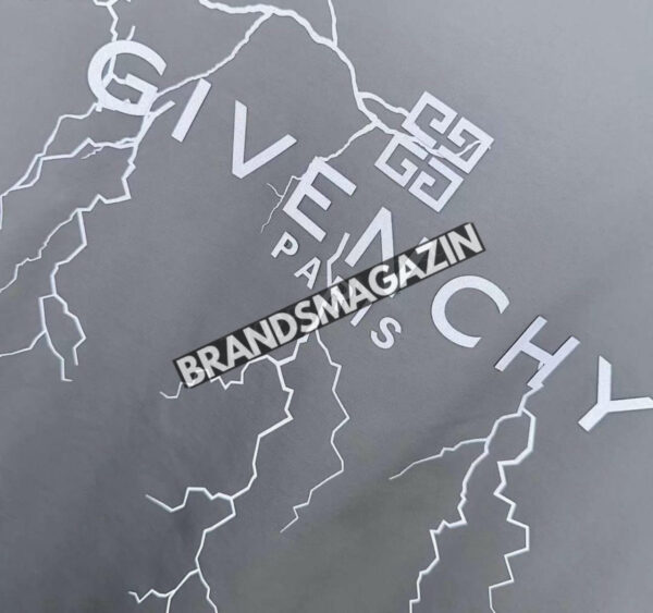 Футболка Givenchy BM70111477 4