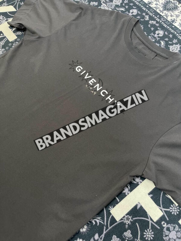 Футболка Givenchy BM7322377 2