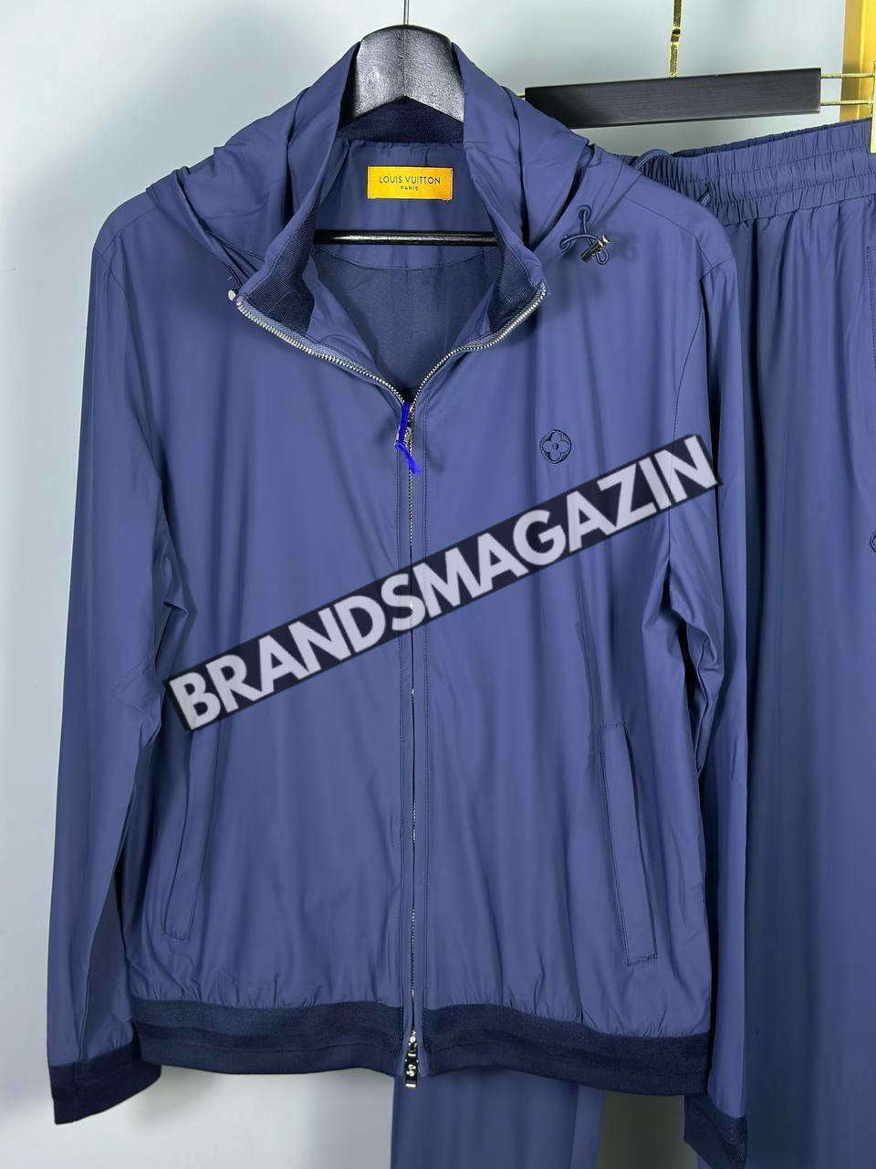 Спортивный костюм Louis Vuitton BM70231877 2 Спортивный костюм Louis Vuitton BM70231877 2