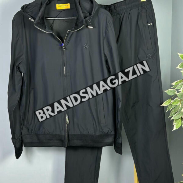 Спортивный костюм Louis Vuitton BM70231977