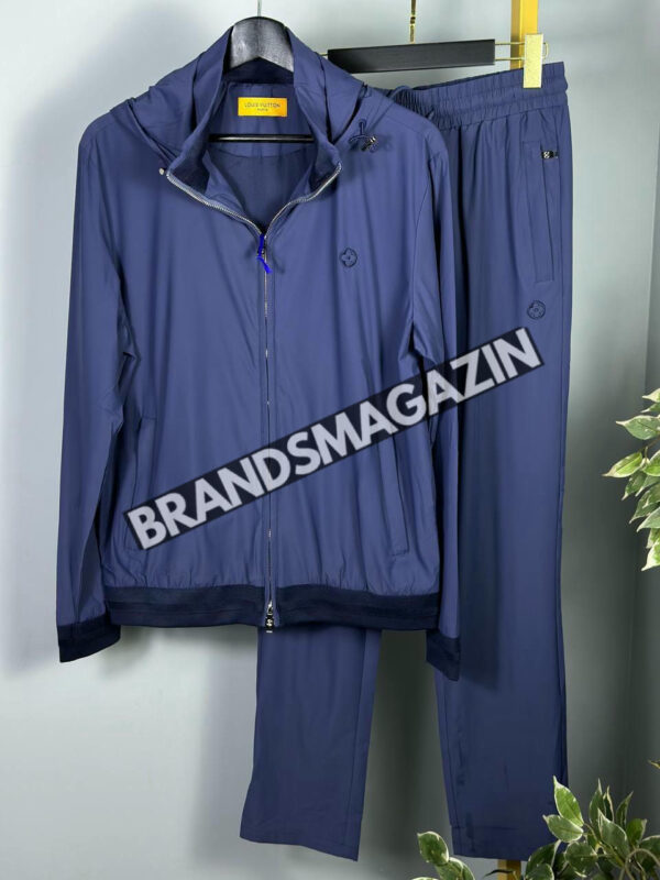 Спортивный костюм Louis Vuitton BM72119077