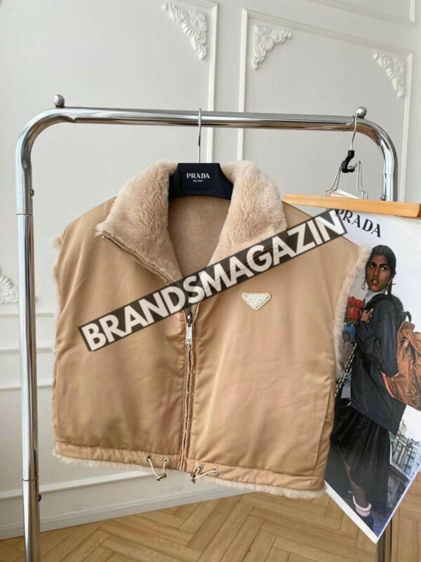 Жилет Prada BM45853981877