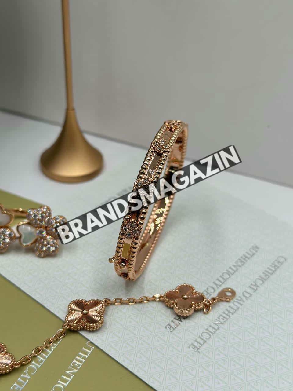 Браслет Van Cleef & Arpels BM46795590077 Браслет Van Cleef & Arpels BM46795590077