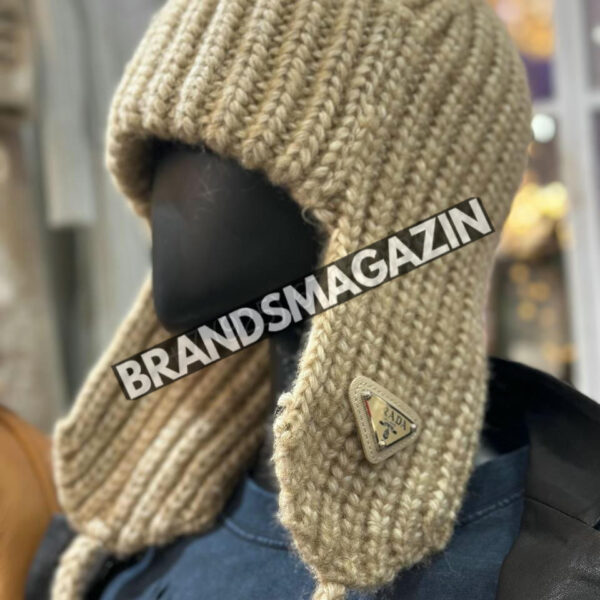 Шапка Prada BM69012877