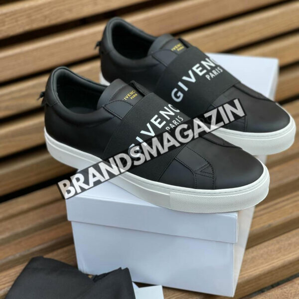 Слипоны Givenchy BM68992477