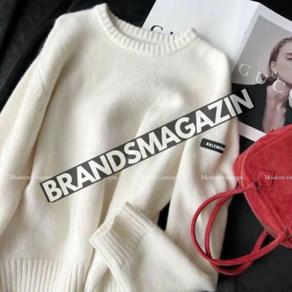 Свитер Balenciaga BM68640677