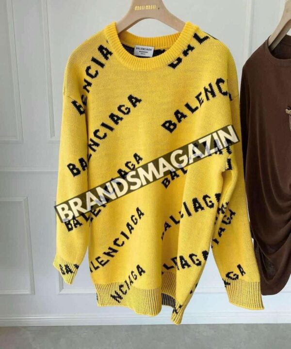 Свитер Balenciaga BM67908177 Свитер Balenciaga BM67908177