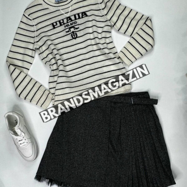 Свитер Prada BM46725363277