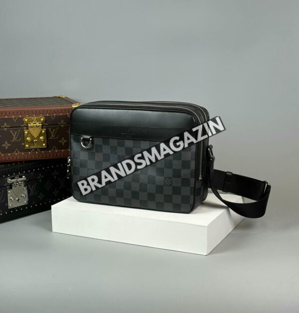 Сумка-мессенджер Louis Vuitton BM47515230477