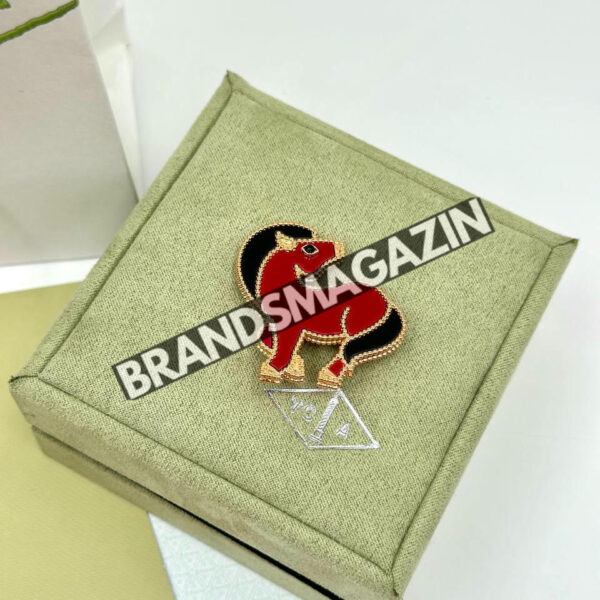 Брошь Van Cleef & Arpels BM47653818877