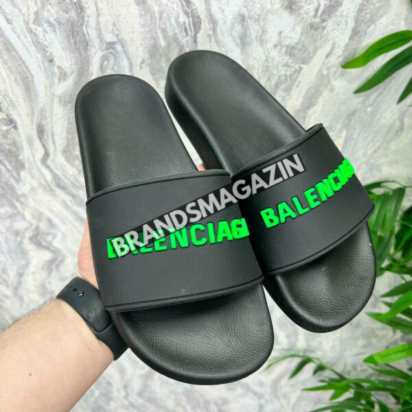 Шлепанцы Balenciaga BM71306177
