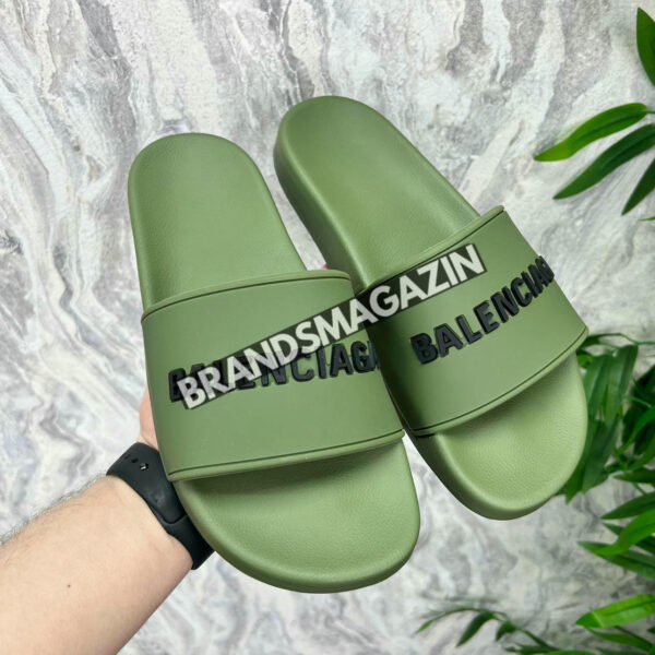 Шлепанцы Balenciaga BM71306577