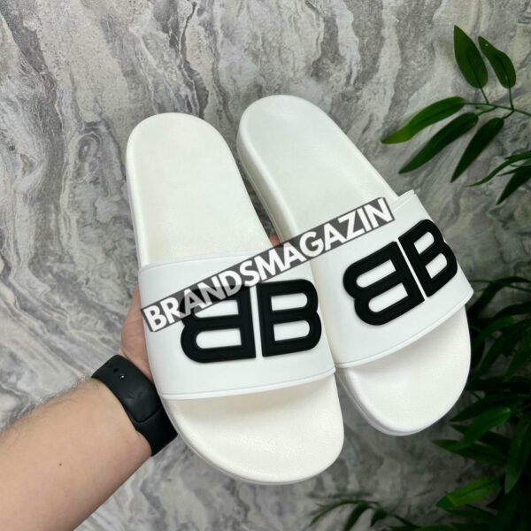 Шлепанцы Balenciaga BM71306877