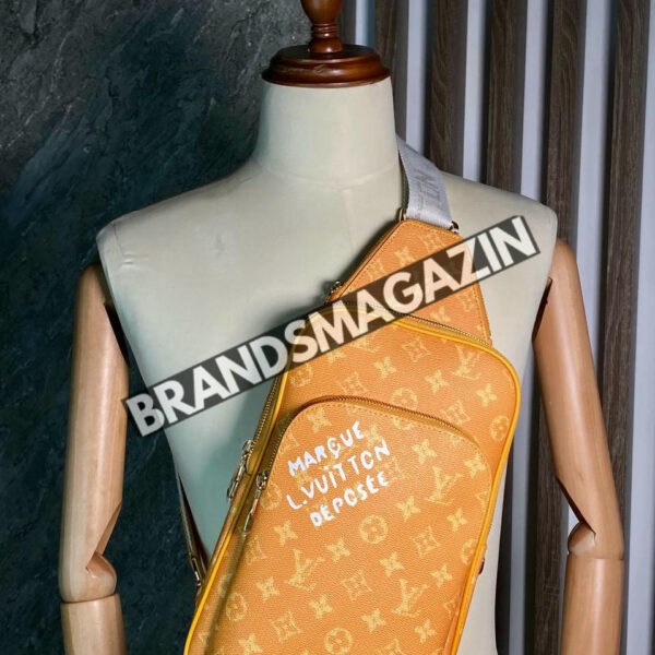 Сумка-слинг Louis Vuitton BM46148292677