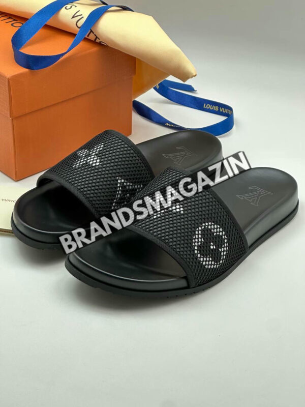 Шлепанцы Louis Vuitton BM45681869077