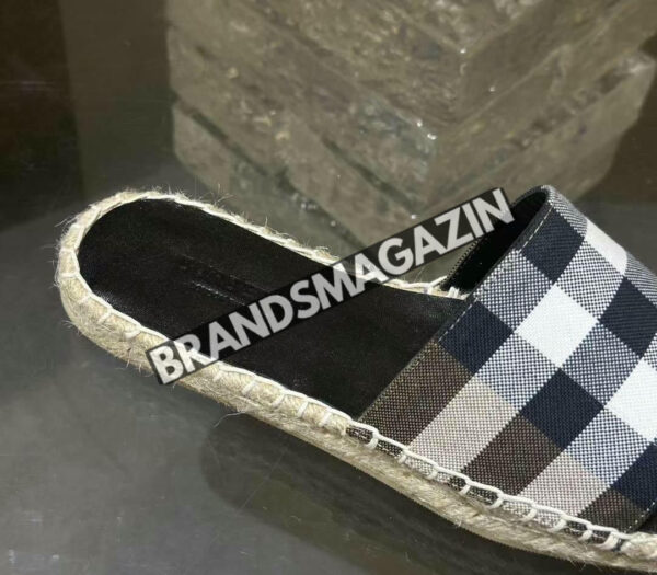 Шлепанцы Burberry BM70362977 6