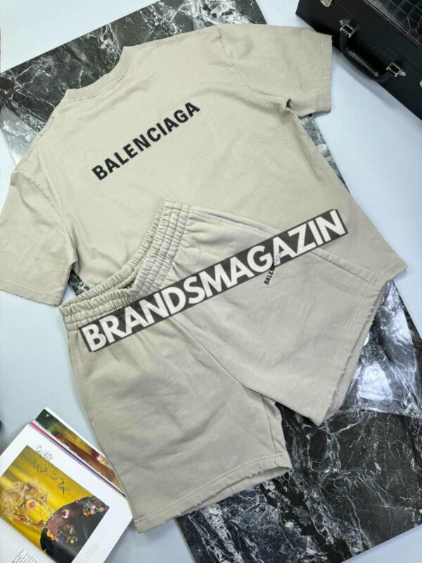Прогулочный костюм Balenciaga BM70641977 4