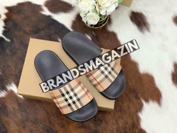 Шлепанцы Burberry BM70431377 2
