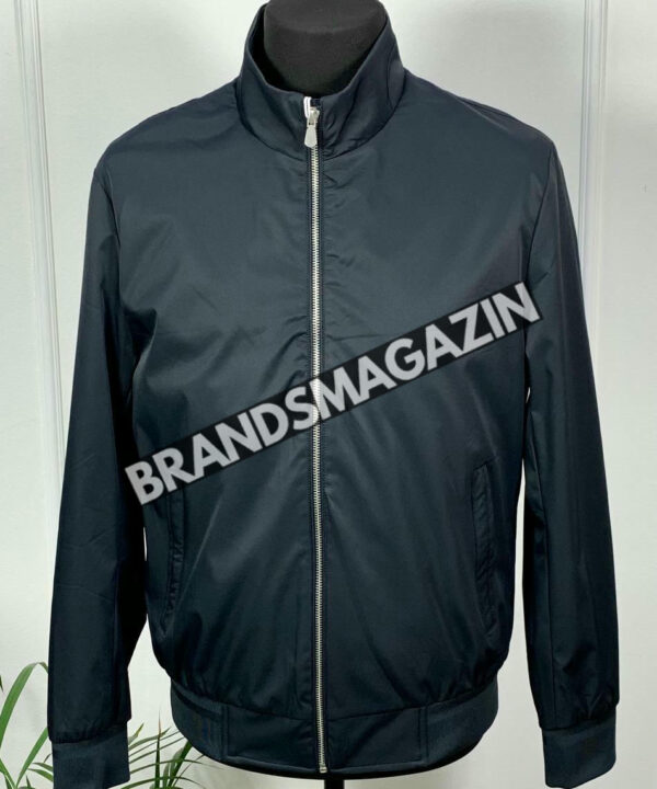 Ветровка Brunello Cucinelli BM47485190777 Ветровка Brunello Cucinelli BM47485190777