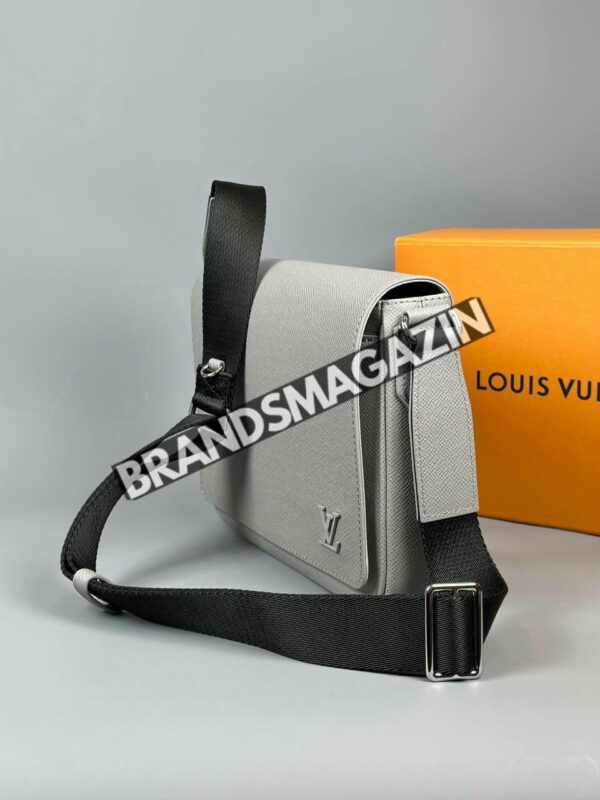 Сумка-мессенджер Louis Vuitton BM46174881877 3