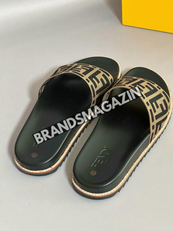 Шлепанцы Fendi BM71652877 2