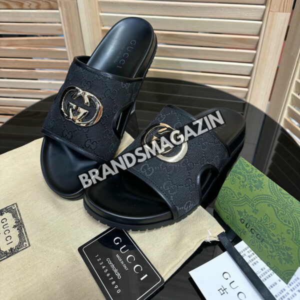 Шлепанцы Gucci BM71695677